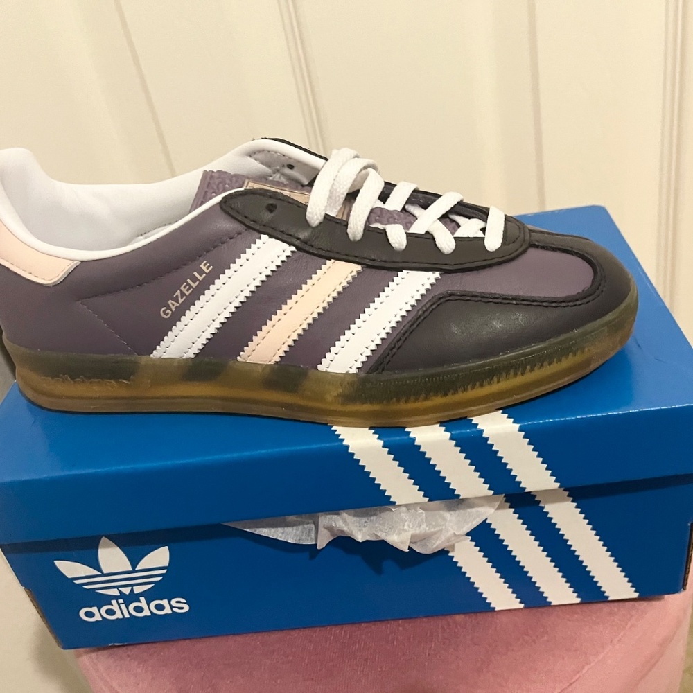 NEW Adidas Gazelle Indoor sneakers size 5.5 - Picture 7 of 9